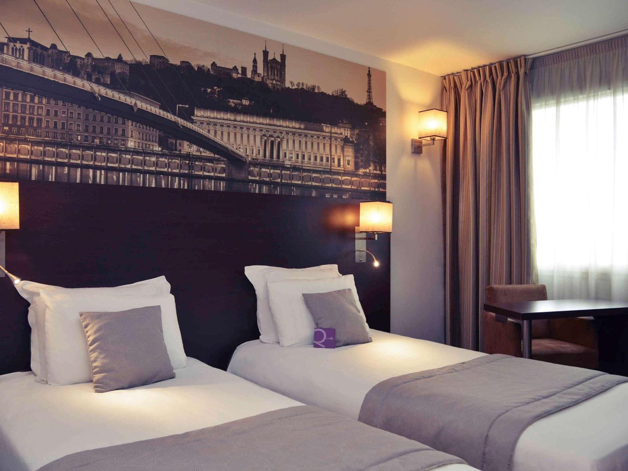 Mercure Lyon Est Chaponnay Exterior foto